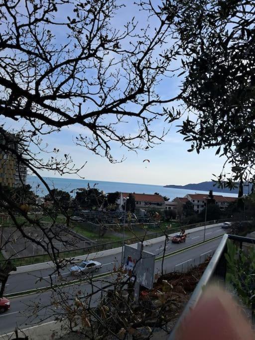 Holiday Home Apartment 부드바 외부 사진